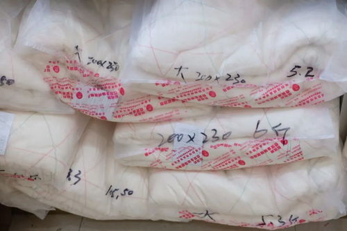 痰盂出海记 淮海路杂货铺里的古早国货与新潮逆袭